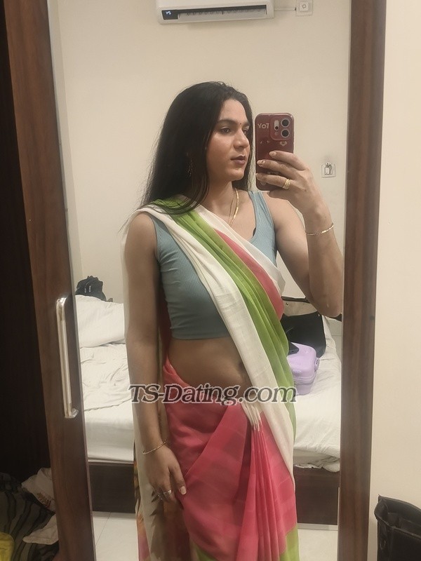 feedphoto-Yuvika_Gupta-4099533  Yuvika Gupta feed photo