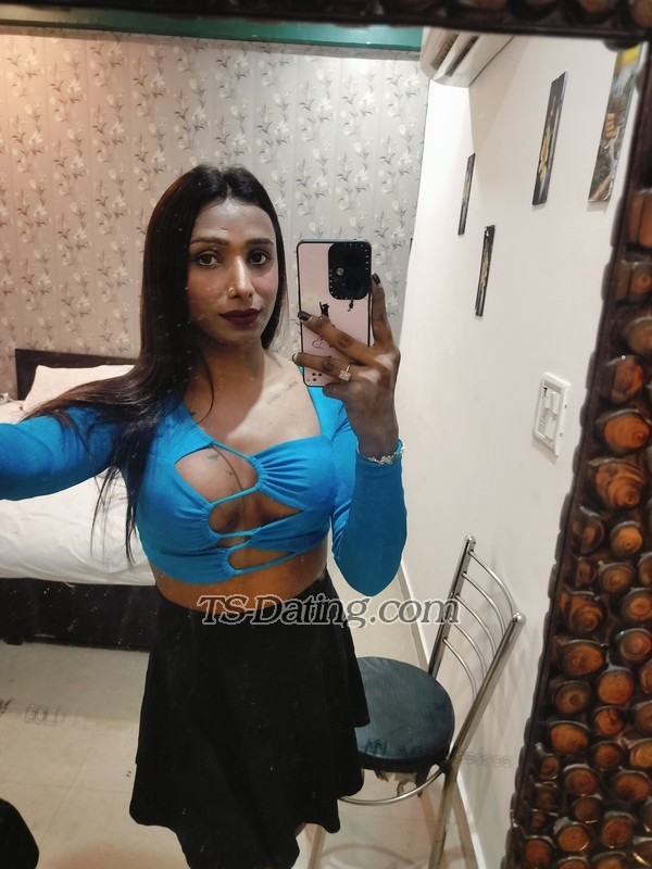 feedphoto-simran69-0830551  simran69 feed photo