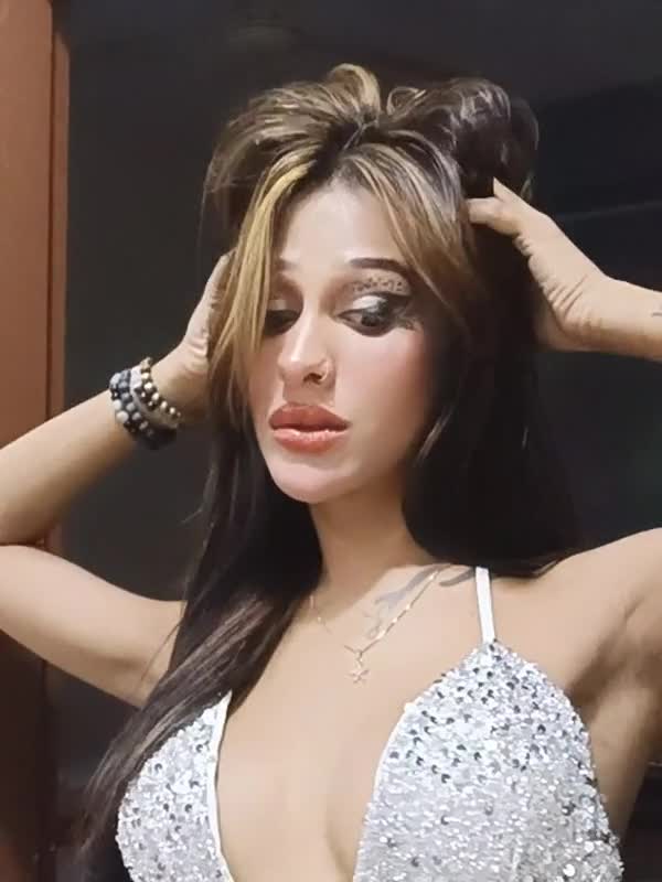 feedvid-AAROHIROY-1307853  AAROHI ROY feed video
