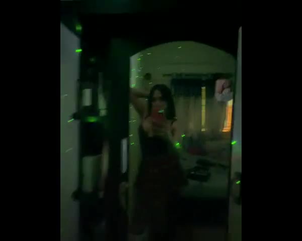 feedvid-Glindavers-4091983  Glinda  vers feed video