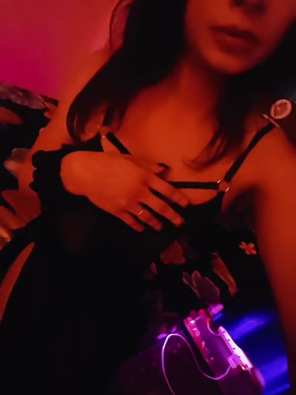 feedvid-Trishtiwari-3991338  Trish tiwari feed video