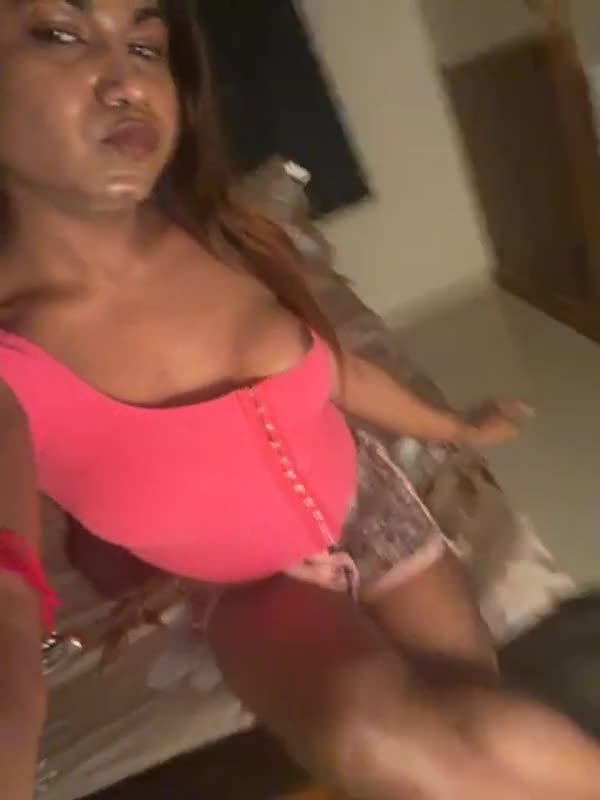 feedvid-rheamalhotra-2332572  rhea malhotra feed video