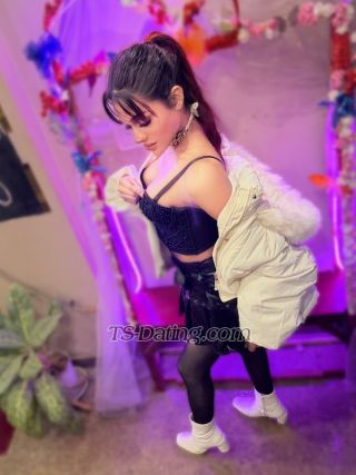 trans girl AAROHIROY 7618536 trans girl AAROHIROY 7618536