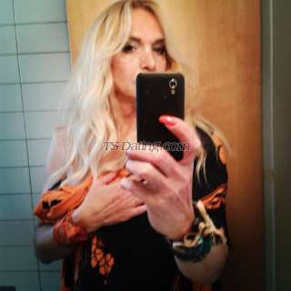 trans girl ALEXIAROSSI 1953187