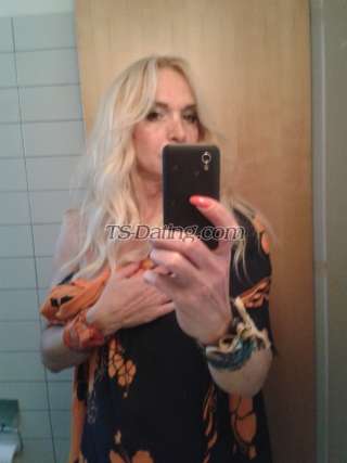 Shemale-ALEXIAROSSI-8883925