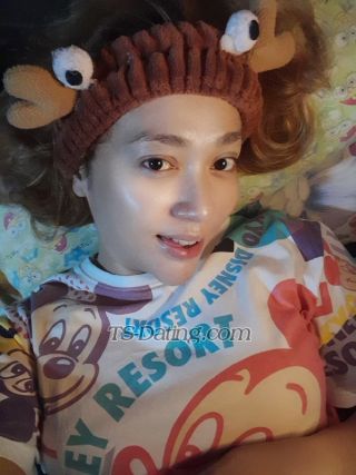 trans girl APPLE 3226632