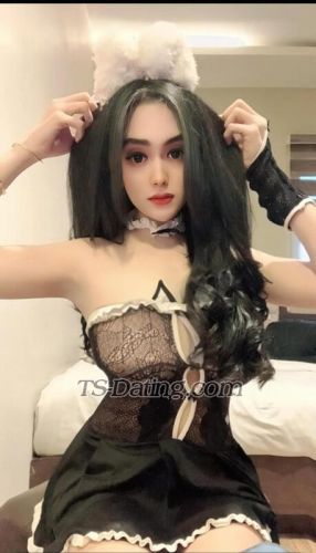 trans girl AUMELIA 1021674