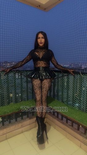 trans girl Aahatmistres 0435213