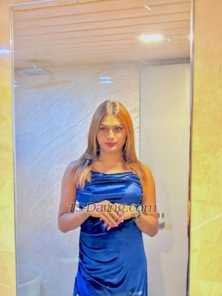 trans girl Aaliyakhan07 2916731