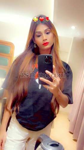 trans girl Aaliyakhan07 6300380
