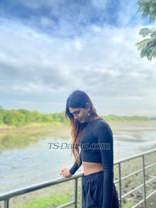 trans girl Aaliyakhan07 7654451