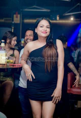 trans girl Aashiya 6517117