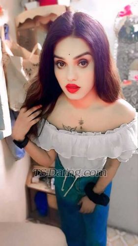 trans girl Aayushi69 7502188