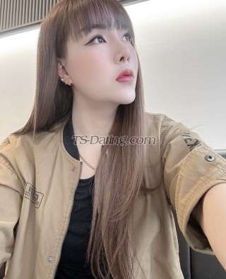 trans girl Abell 7229986