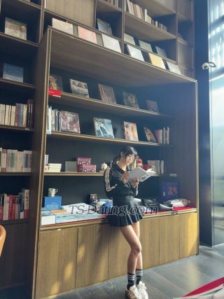 trans girl Aggie 0571815 trans girl Aggie 0571815