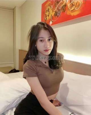 trans girl AgitaMerlien 7329668