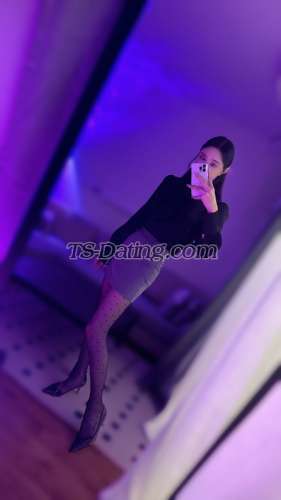 trans girl AibyJin 0816191