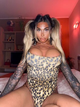 trans girl AidaThorry 7352640