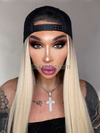 trans girl AidaThorry 8075329