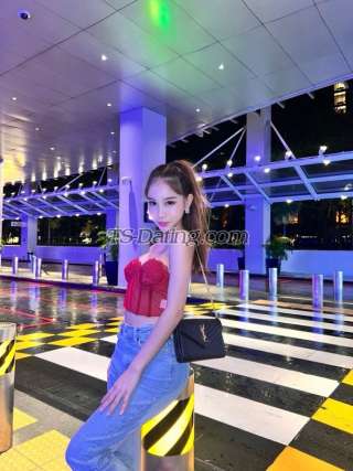 trans girl Ainahrashid 6121329