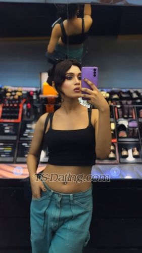 trans girl Aishbaloch 5168480