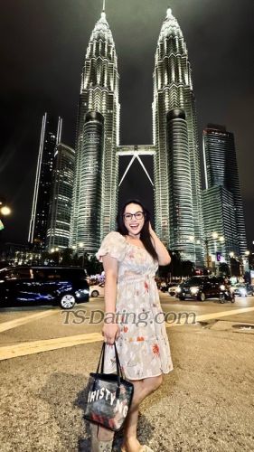 trans girl Aishu12 2374360 trans girl Aishu12 2374360