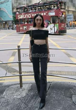 trans girl Albaxoxo 7795219