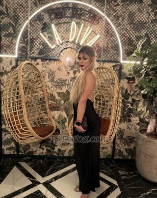 trans girl Alejagrisolia 1484111 trans girl Alejagrisolia 1484111