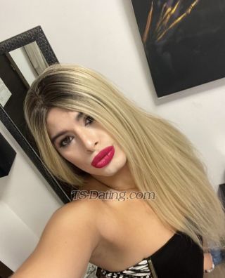 trans girl Alejagrisolia 1807112
