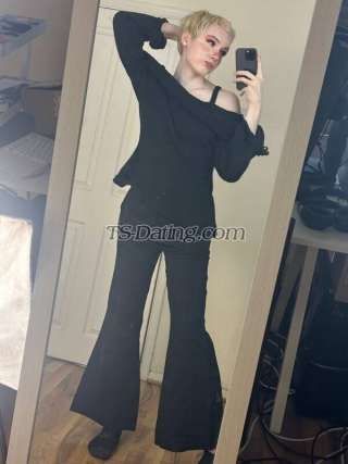 trans girl AlenaNataeva 6263142