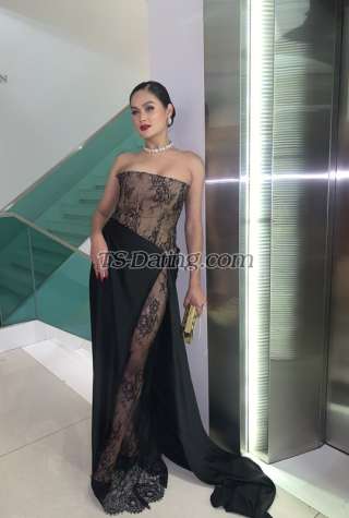 trans girl Aleyana 0124566