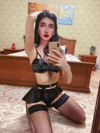 Shemale Alfira 0671888