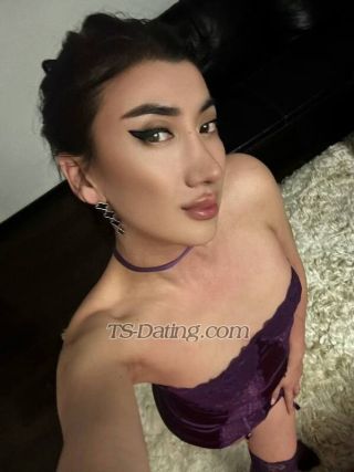 trans girl Alfira 2980981