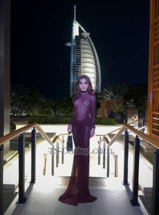 trans girl Alicearaya 8446569