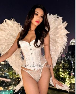 trans girl Alicemooksi 1745339