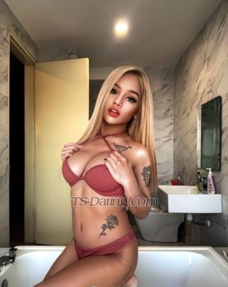 trans girl Alicemooksi 2078929