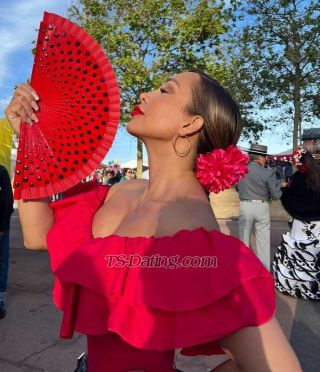 trans girl Aliciapres 5285925