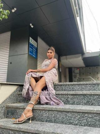 trans girl AlinaId 0295892