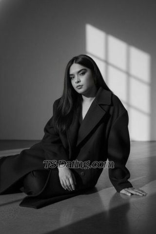 trans girl AlinaSiSli 2390533 trans girl AlinaSiSli 2390533