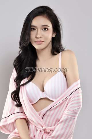 trans girl Alisaa 1073493