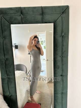 trans girl Alixx 2232613