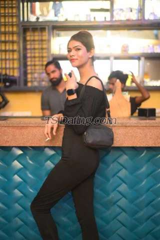 trans girl Aliyakhan 2185664