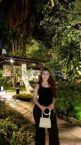 trans girl Almira 4909738