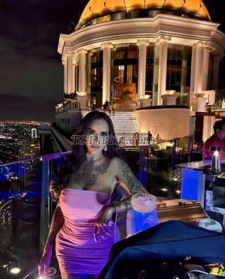 trans girl AmadoraFoxx 3846986