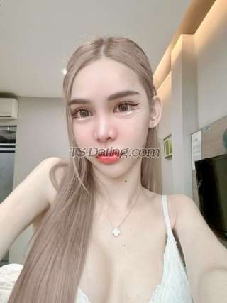 trans girl Ameliasuasa 2637276