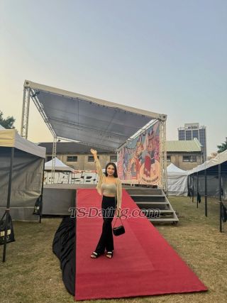 trans girl Amilahkoko 0424085