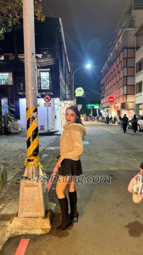 trans girl Amilahkoko 1944324