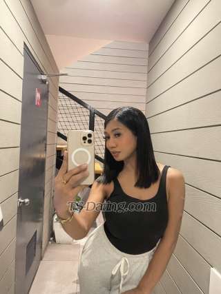 trans girl Amirasohott 0120139