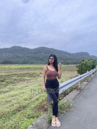 trans girl Amirasohott 5770886