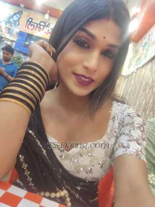 trans girl Amritats 0644567